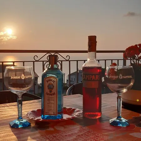 Nice Home Pizzo 公寓 *