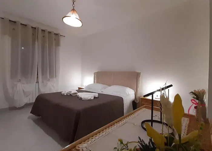 Nice Home Pizzo アパート