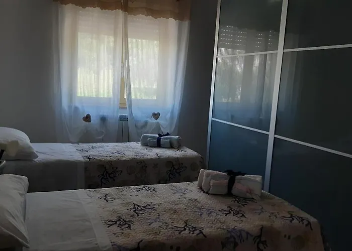 Nice Home Pizzo アパート